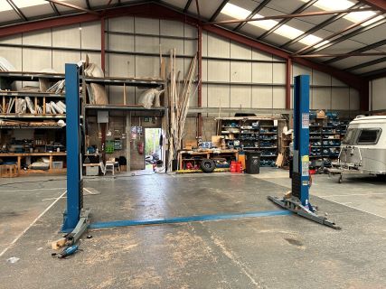 Caravans, Accessories & Service Equipment