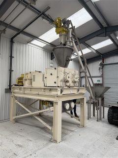 Quality Industrial Mixer, Paddle Drier & Roll Compactor