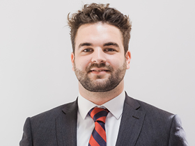 Elliot Bloodworth | Associate Director - Industrial & Logistics