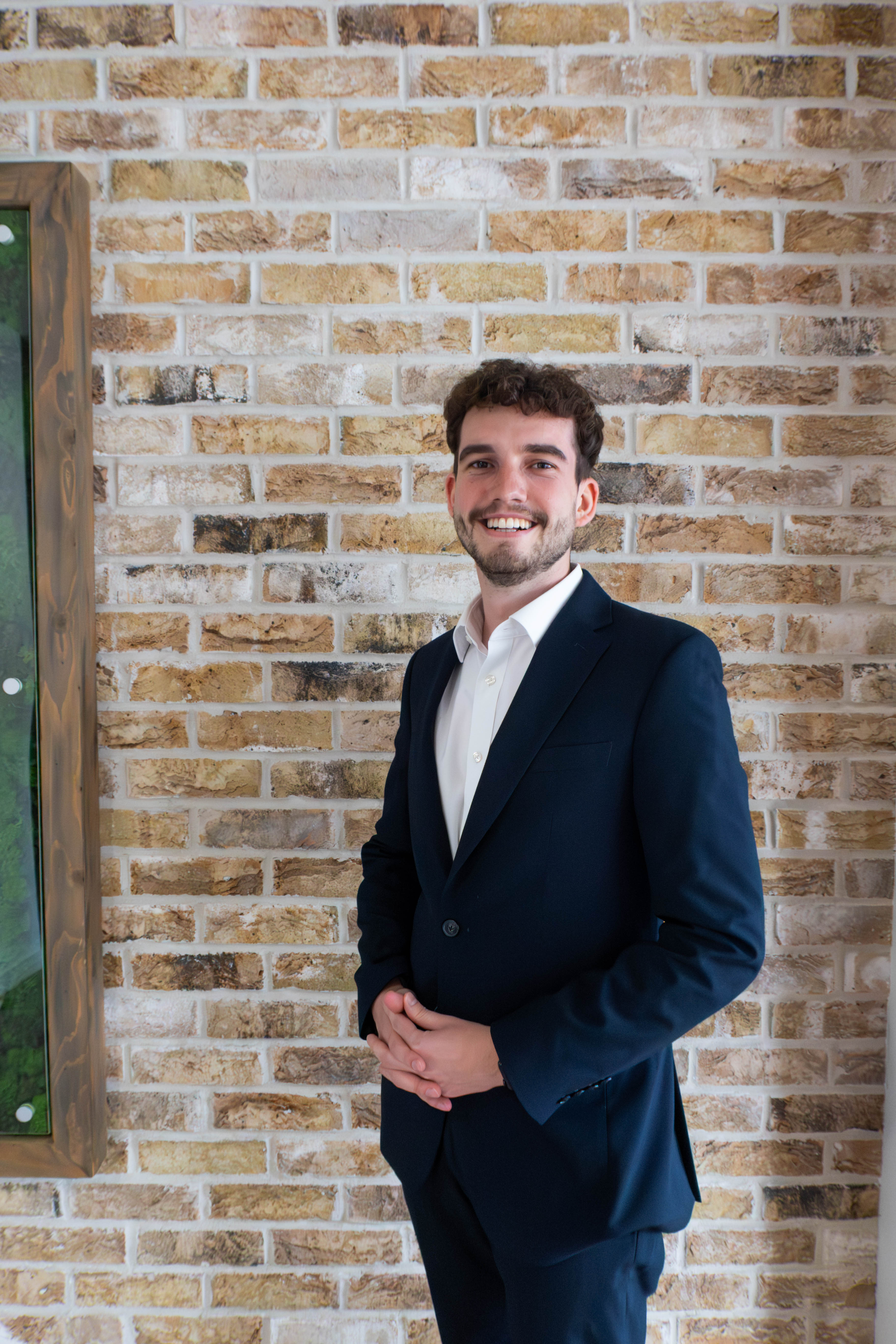 Louis Day | Senior Surveyor - Industrial & Logistics